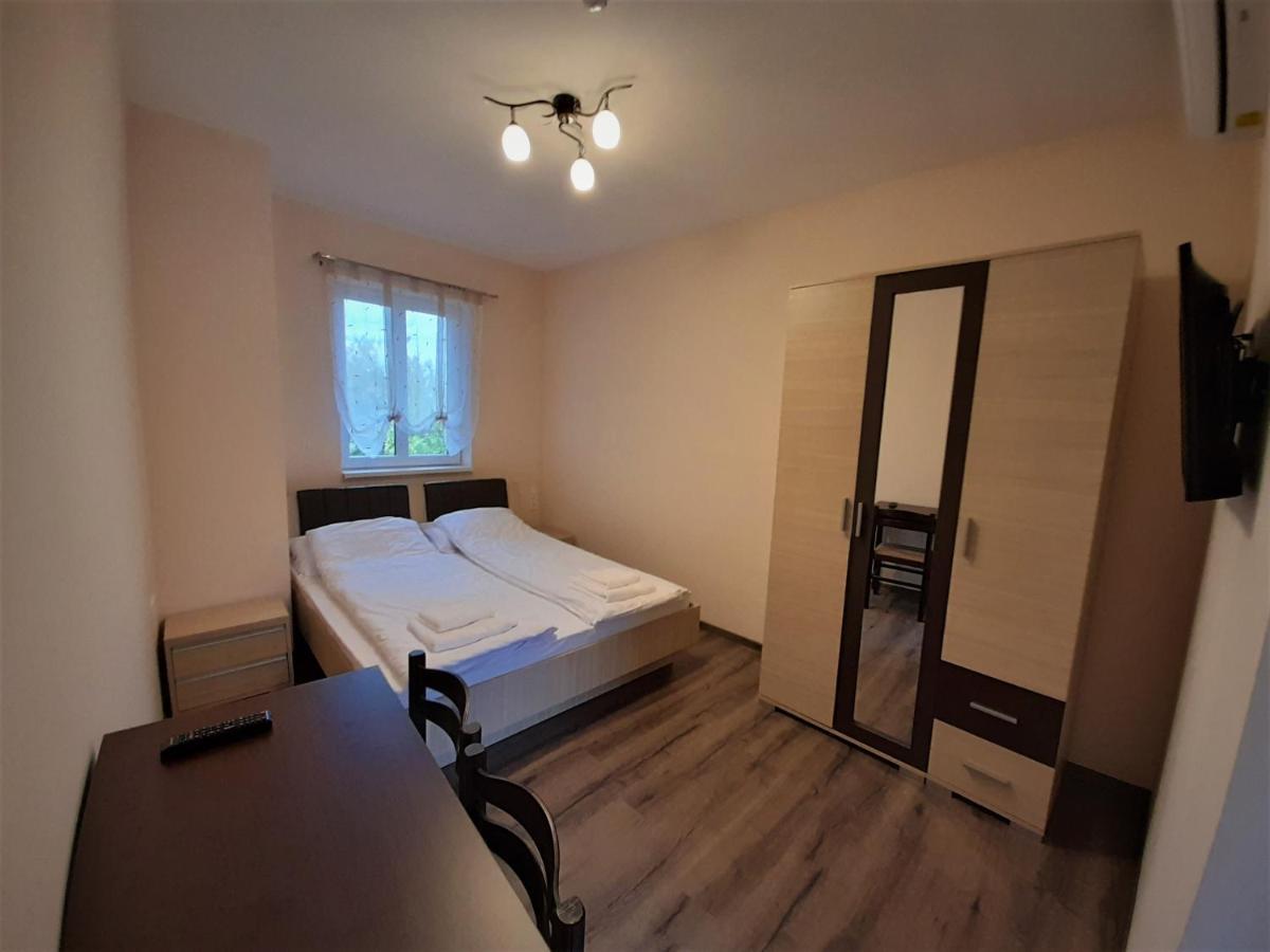 Barsony Vendeglo Es Panzio Bed and Breakfast Szécsény Exteriör bild
